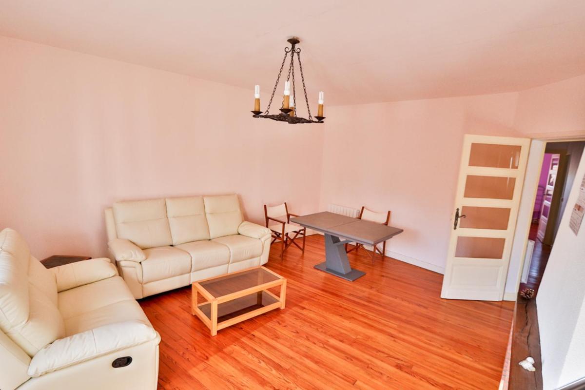 Appartement 1 A 9 Personnes Hagetmau Coeur De Ville Exterior photo